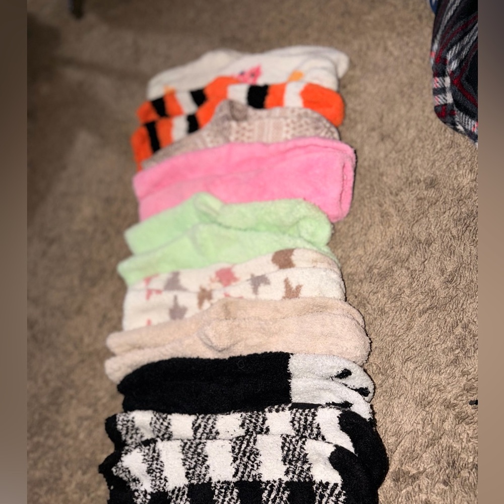 Cozy Winter Women's Socks Collection - Picture 3 of 3